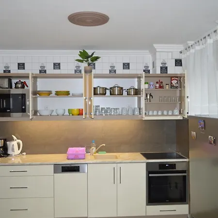 Ezuestpart Granada Koezvetlen Vizparti Premium Appartement