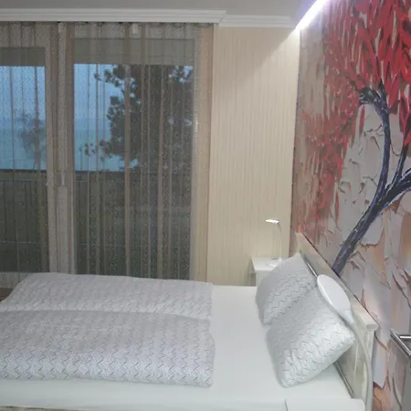 Ezüstpart Granada Közvetlen Vizparti Prémium Apartman *