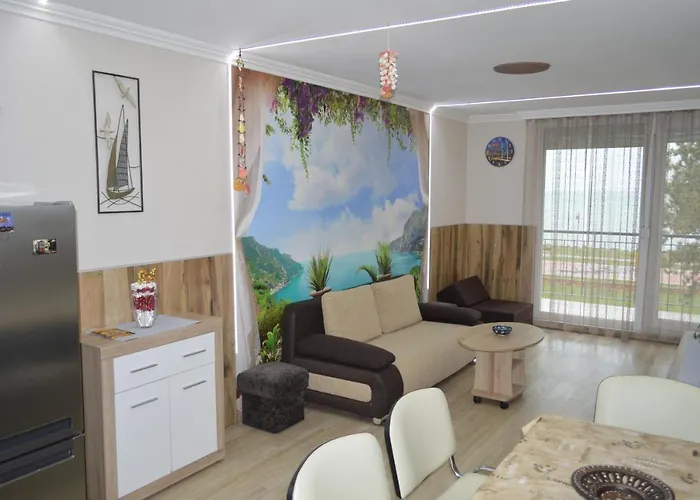 Ezuestpart Granada Koezvetlen Vizparti Premium Appartement *