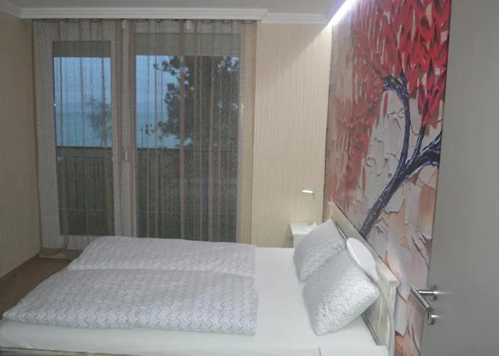 Ezuestpart Granada Koezvetlen Vizparti Premium Appartement *